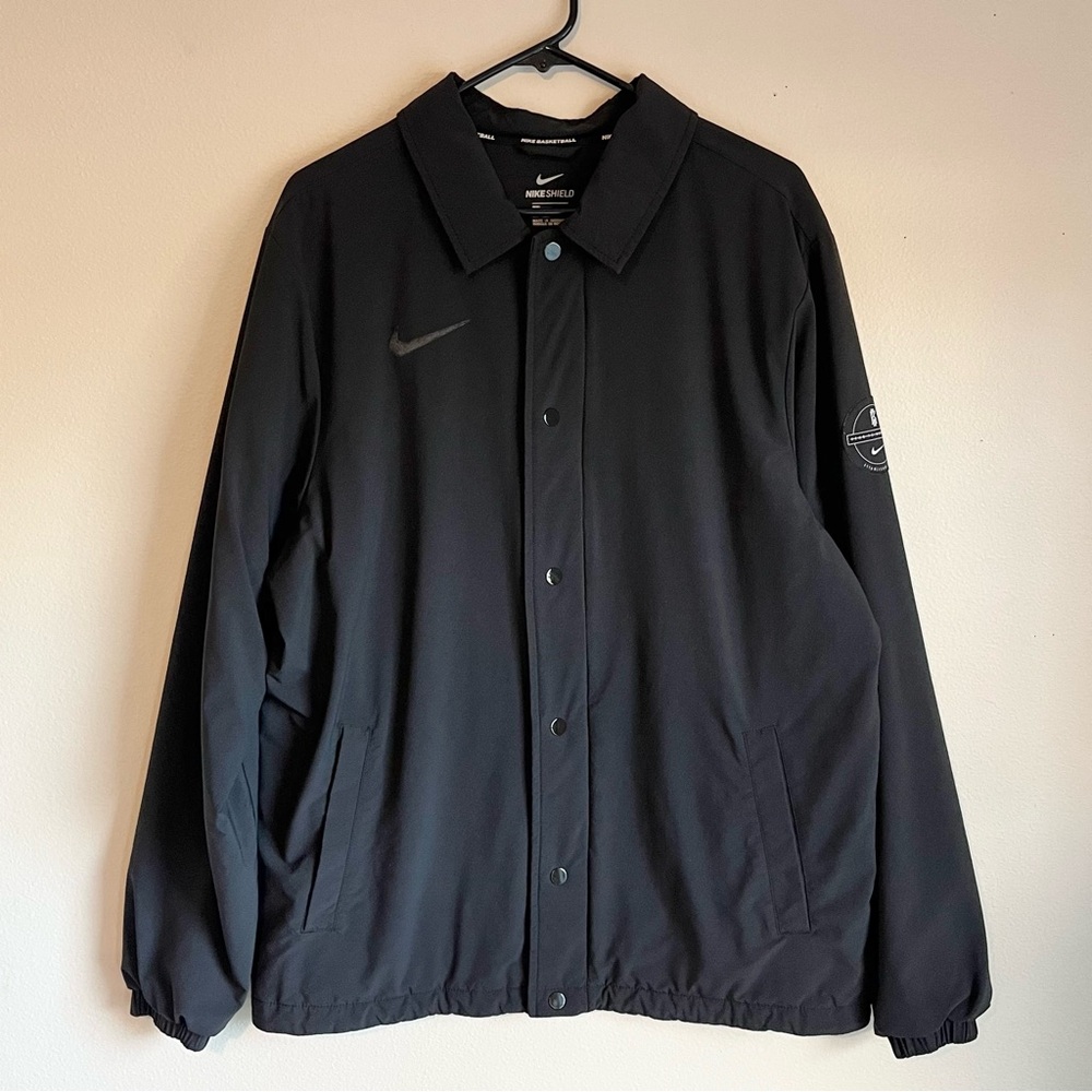Nike Jacket Men’s Size Large Basketball Shield Black Zip Up Button Down Coat L